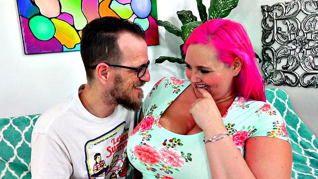 Pink-Haired Lady Sara Star Stretched