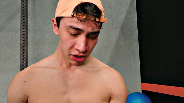 NextDoorBuddies - Explosive Gym Between 3 Fine Cocks