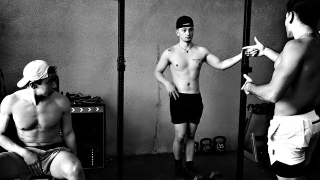 NextDoorBuddies - Explosive Gym Between 3 Fine Cocks