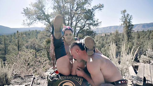 Katrina Jade - Wheel