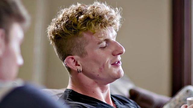 HETEROFLEXIBLE - Redhead Jock Eric Passionately Fucks New Lonelu Twink Neighbor Max Lorde