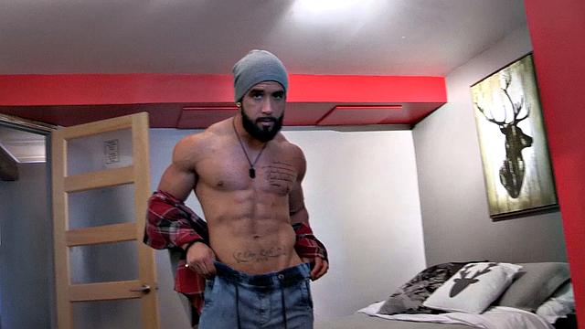 Maskurbate - Sexy Lumberjack Strokes His Wood