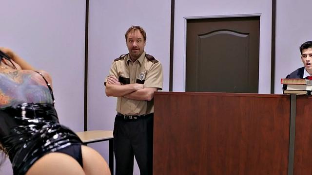 Curvy cougar sucks and rides guy before anal sex