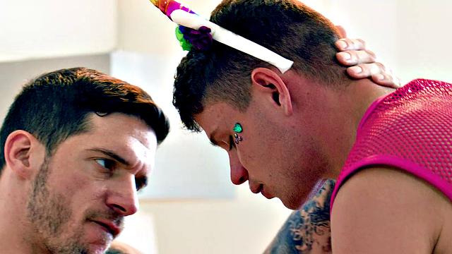 Experienced Twink Walks Muscle Hunk Through His First Pride Fest - Dylan Hayes, Ty Roderick - DisruptiveFilms