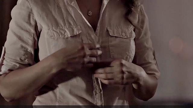 Jennifer Mudge's Nude Frontal Action in the Living Room