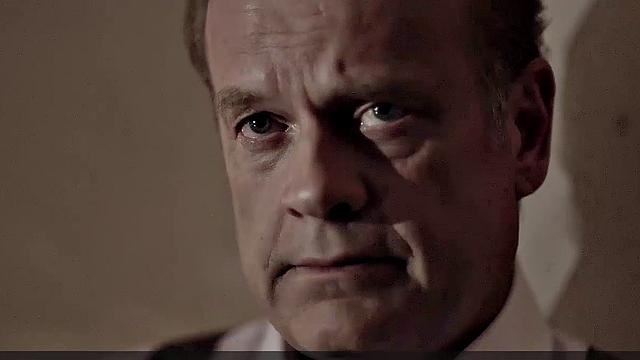 Jennifer Mudge's Nude Frontal Action in the Living Room