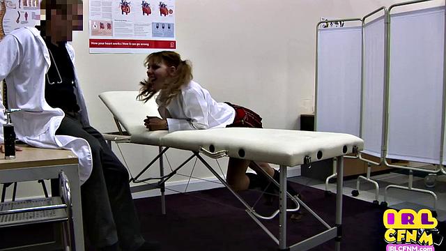 Petite CFNM babe pounded in 3way