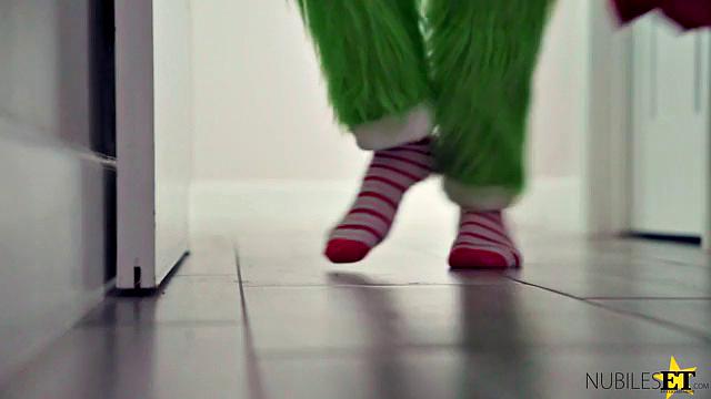 How Cindy Lou Saved Christmas For Her Brother - S3:E6