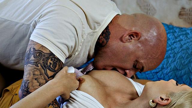 Cheating babe passionately bouncing on cock after teasing