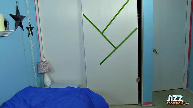 Giovanni Gets Caught Being Nosey! - Conner Bradley &amp;amp;amp; Giovanni Lovell