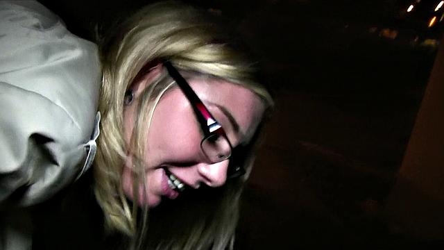 Fake Agent Gets Dick Stuffed In Curvy Ass