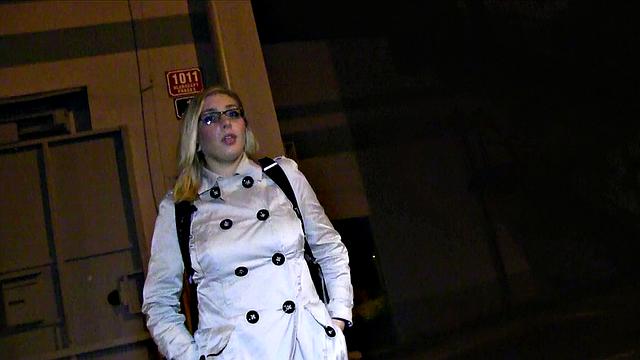 Fake Agent Gets Dick Stuffed In Curvy Ass
