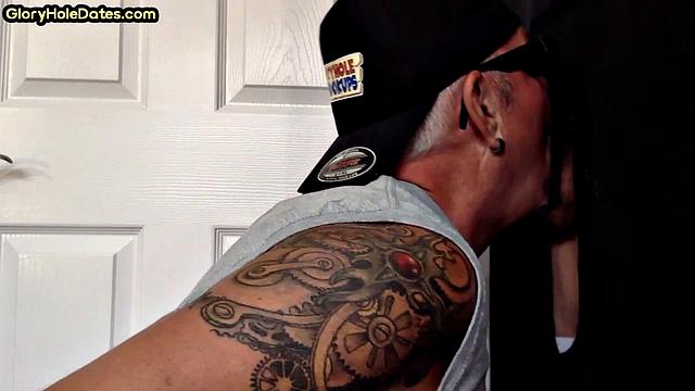 Gloryhole tattooed gaydaddy sucks in homemade BJ