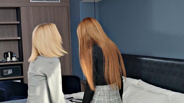 Hungarian lesbians get kinky with pussy licking, face sitting & kissing