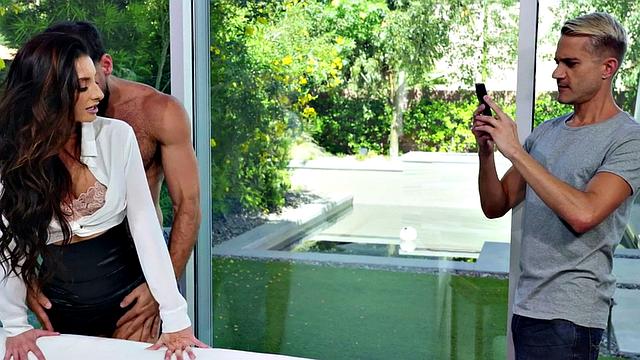 Bisex rimmed MILFY pussylicked and gets fucked in 3some