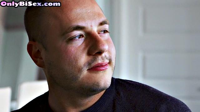 Strapon redhead in anal 3way