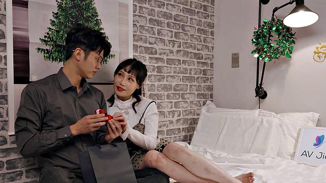 Sexy Santa Xiao Ye Ye Gets Railed on Christmas Night