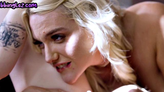 Lez enjoy fingering wet cunts while licking