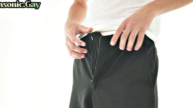 Gyadaddy mason fucks twink with toy after nice handjob