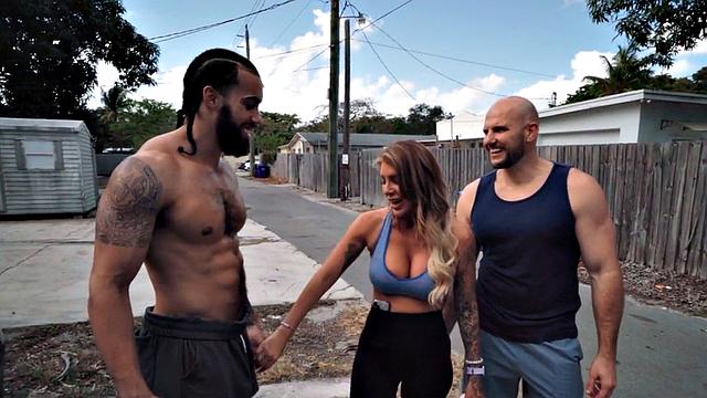 MILF fucked by two big dicks in wet pussy