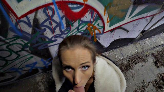 Give my Friend a mouth for cash