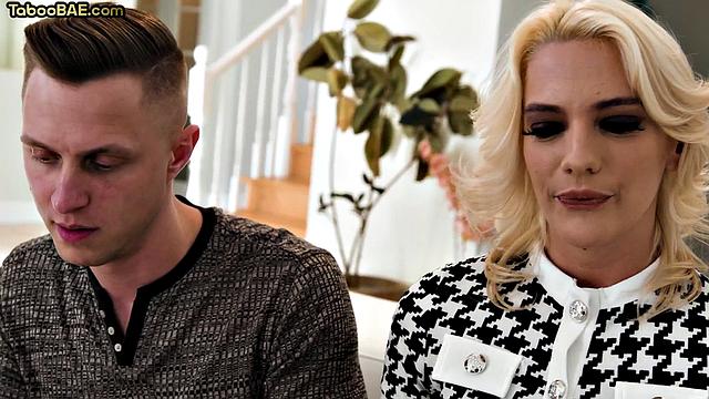 Cockhungry blonde gets cuntfucked.