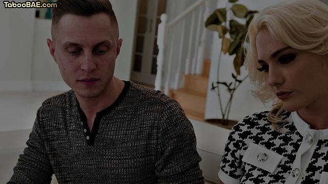 Cockhungry blonde gets cuntfucked.