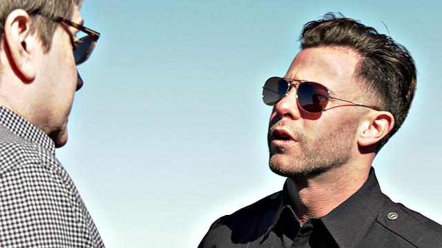 уитни райт сосёт в машине - и ловит кайф даже с ментом