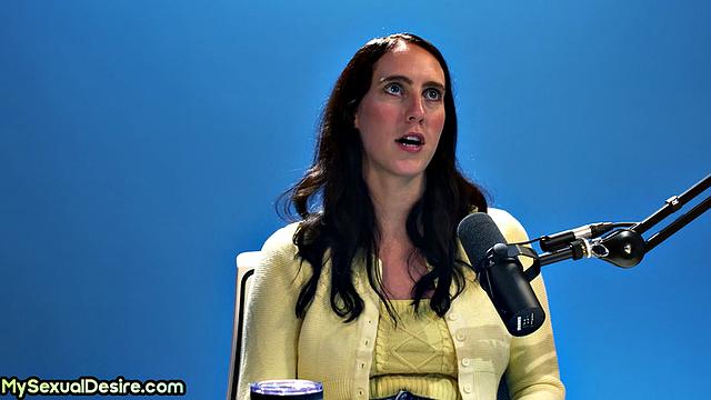 Busty horny beauty in solo fingering