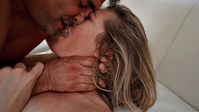 Squirting bae enjoys hardcore fucking after gagging on a dick