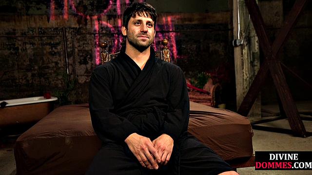 Busty latex femina dominates male using huge toy