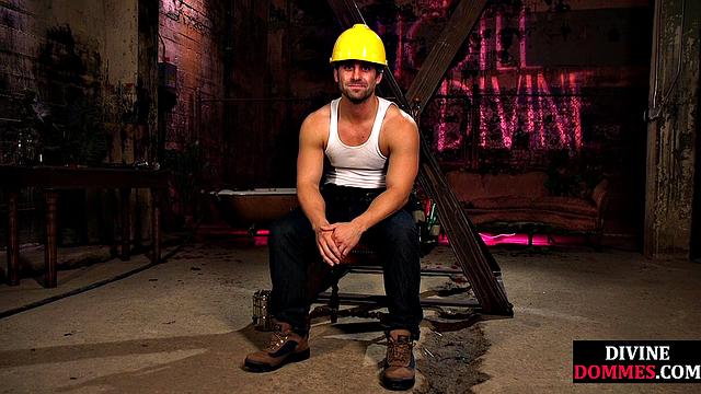 Busty latex femina dominates male using huge toy