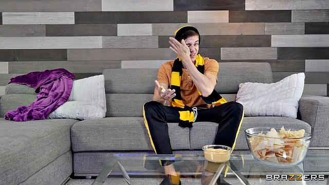 Stepmom Soccer - Cup Shootout