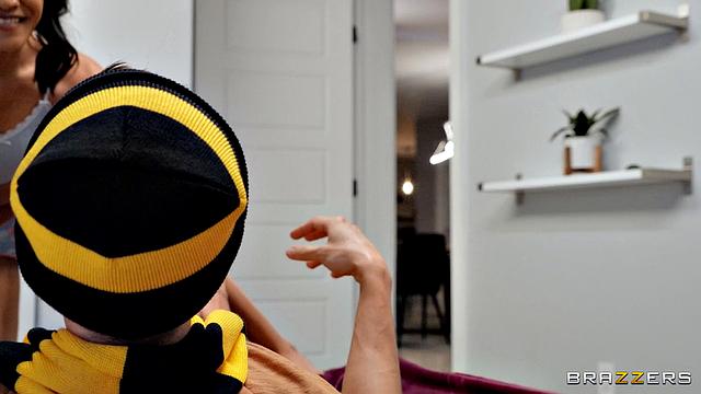 Stepmom Soccer - Cup Shootout