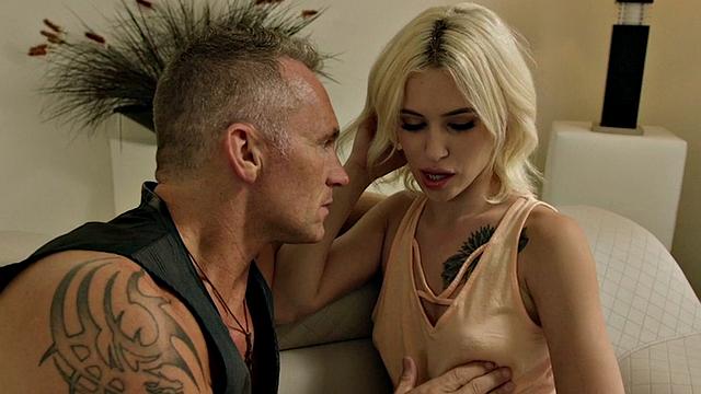 Inked stepdaughter banged by stepdad on the bed