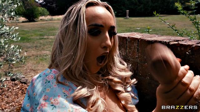 Quincy's Summer Sex-Capade