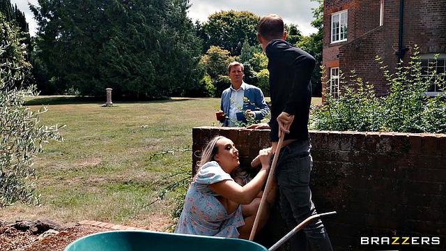 Quincy's Summer Sex-Capade