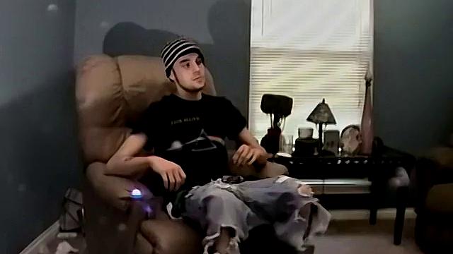 Aiden Pugsley Takes Some Straight Ass