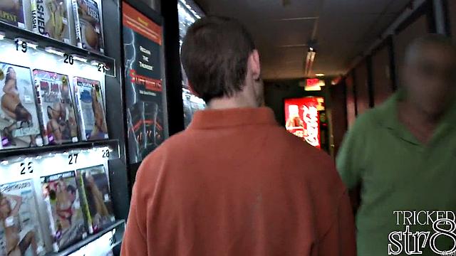 Fooled man dicksucked in gloryhole