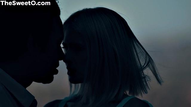 21yo blonde pussyfucked by lover