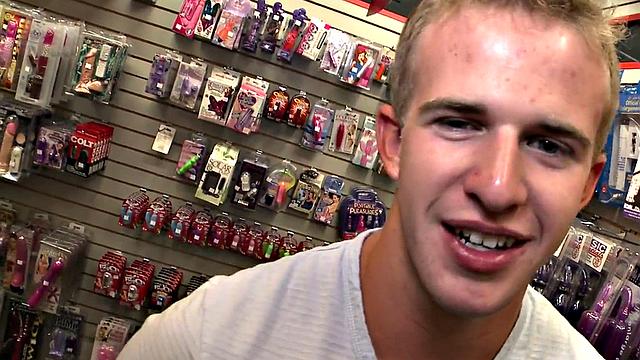 Real cum from gloryhole blowjob done by gay dude