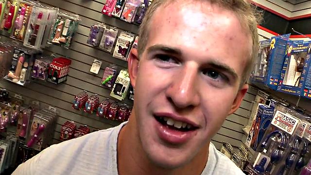 Real cum from gloryhole blowjob done by gay dude