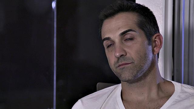 жаркая офисная сцена: она умоляет продолжать трахаться