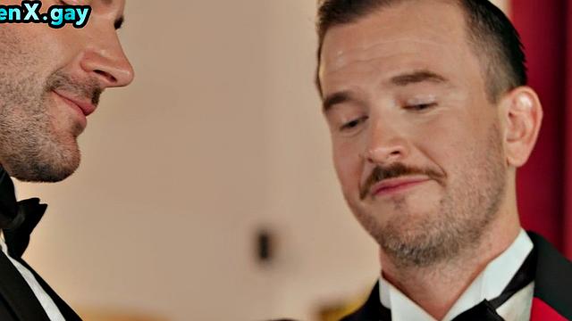 Manly waitress bareback coworker in gaping ass