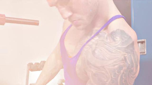 NextDoorBuddies - Hunk Devin Franco Striproasted In Shower