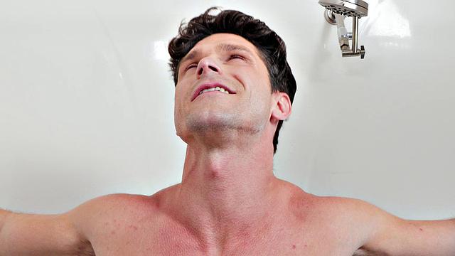 NextDoorBuddies - Hunk Devin Franco Striproasted In Shower