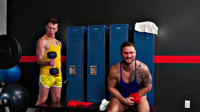 NextDoorBuddies - Hunk Devin Franco Striproasted In Shower