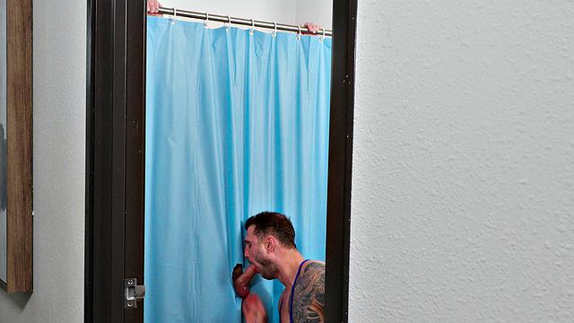 NextDoorBuddies - Hunk Devin Franco Striproasted In Shower