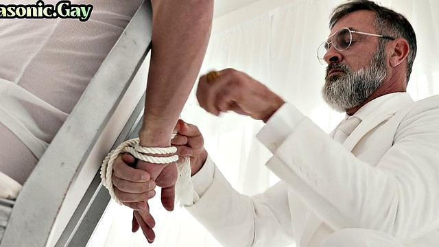 Mature mason toys twink asshole and sucks his dick