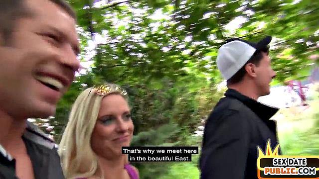 Public amateur mature 3way outdoors on sex date